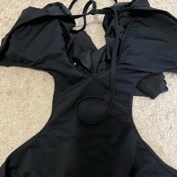 Black bathing suit with back out, never worn bc it fits more like a small - Picture 8 of 8